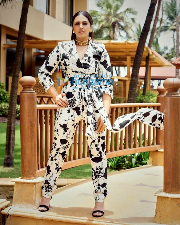 huma qureshi 4 49