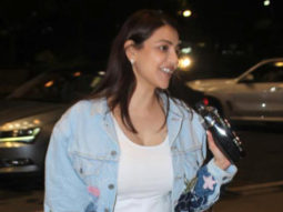 Kajal Aggarwal’s chit chat with paps at the airport