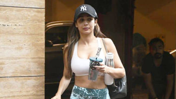 Malaika Arora poses for a selfie with a fan