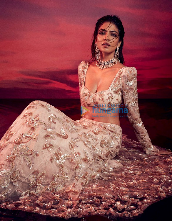 malavika mohanan 1 11