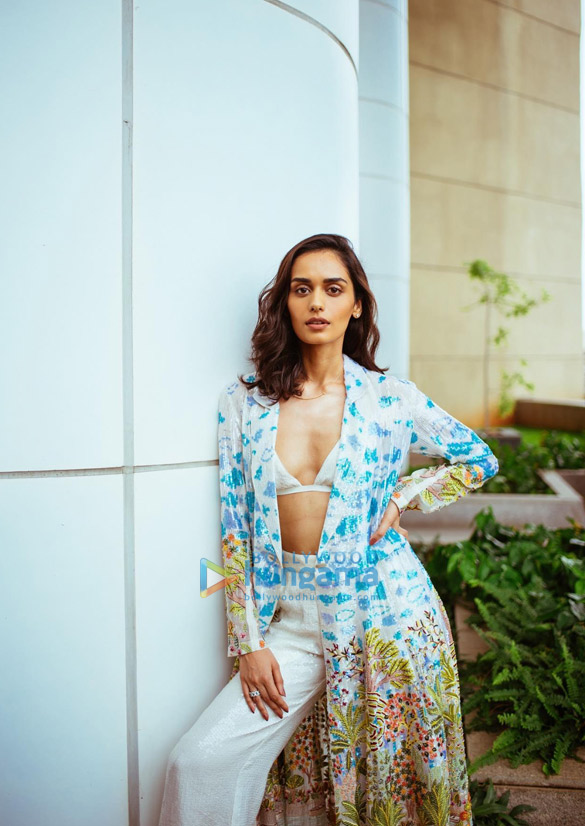 manushi chhillar 77 3