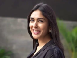 Mrunal Thakur shows the real definition of swag