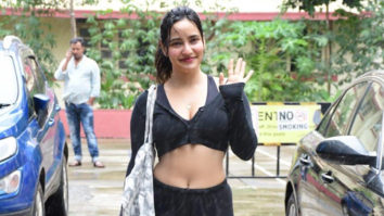 Neha Sharma flaunts her perfectly toned stomach in black outfit