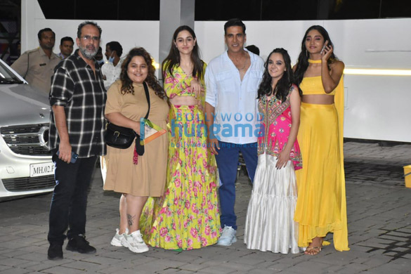 photos akshay kumar and the raksha bandhan team snapped at kalina airport 1