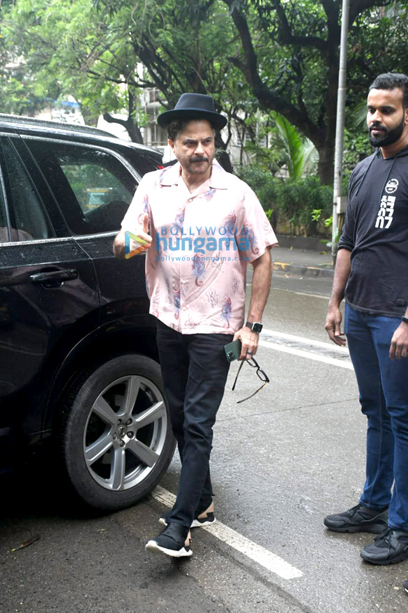 photos anil kapoor spotted on location in bandra 2