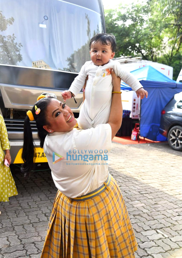 photos bharti singh snapped with her son lakshya on the sets of sa re ga ma pa lil champs in powai 2