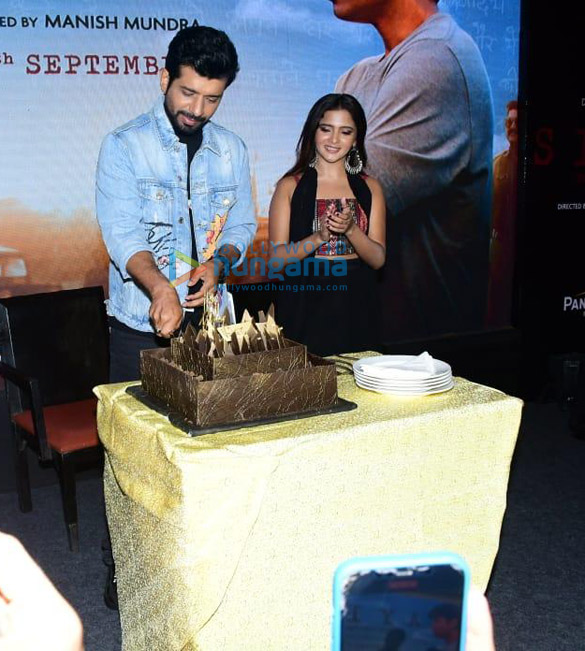 photos cast of siya attend the trailer launch of their film 5