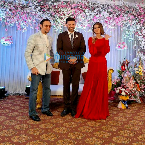 photos celebs attend the wedding reception of payal rohatgi and sangram singh 2 3