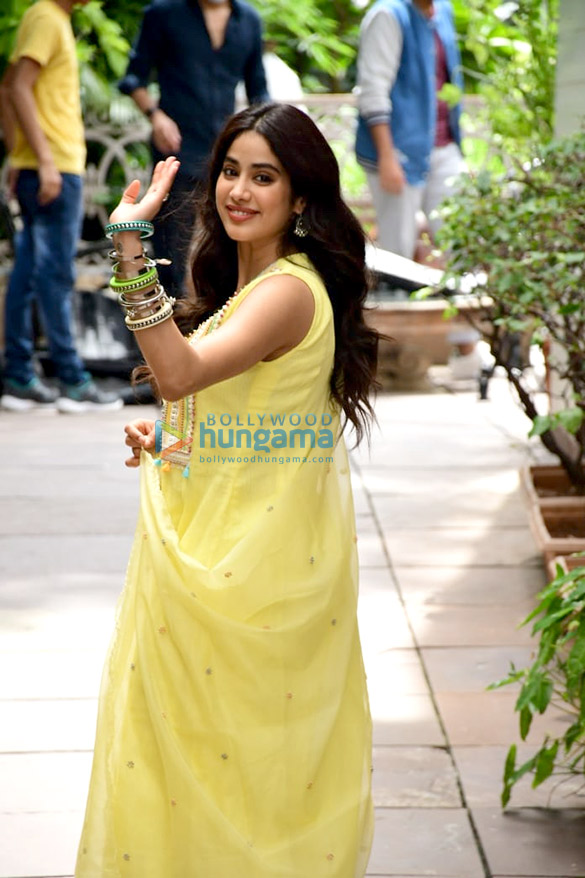 photos janhvi kapoor snapped promoting her film good luck jerry 1 5