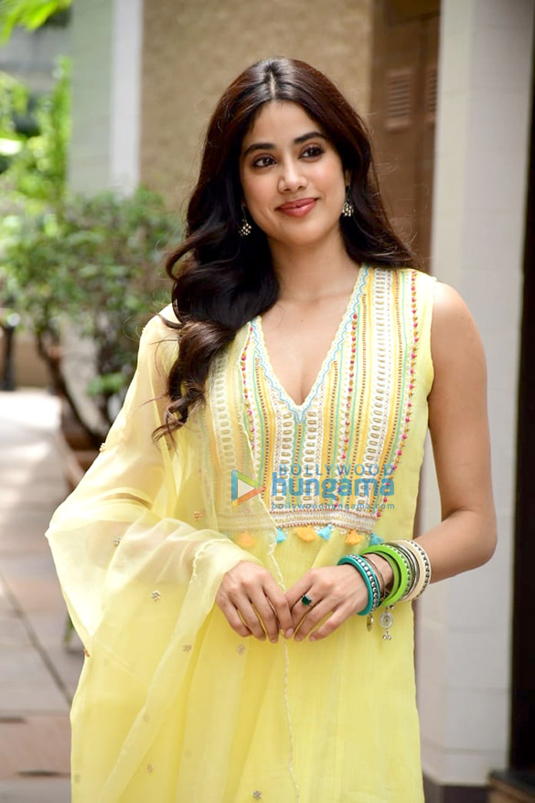 photos janhvi kapoor snapped promoting her film good luck jerry 5 5