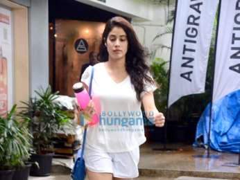 Photos: Janhvi Kapoor spotted at a gym in Bandra