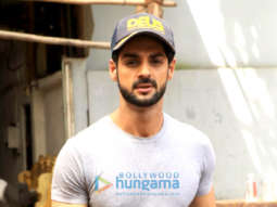 Photos: Karan Wahi snapped on the sets of his show Channa Mereya
