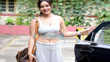 Photos: Neha Sharma spotted at the gym in Bandra