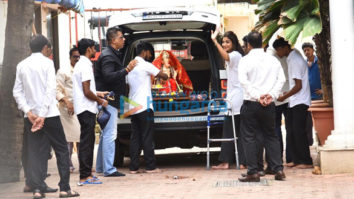 Photos: Shilpa Shetty and Raj Kundra welcome Lord Ganesha at their residence in Juhu