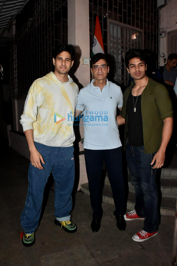 photos sidharth malhotra and indra kumar snapped at a dubbing studio in bandra 1