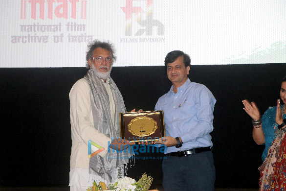 photos subhash ghai rakeysh omprakash mehra jackie shroff and divya dutta hoist flag on 75th independence day 3