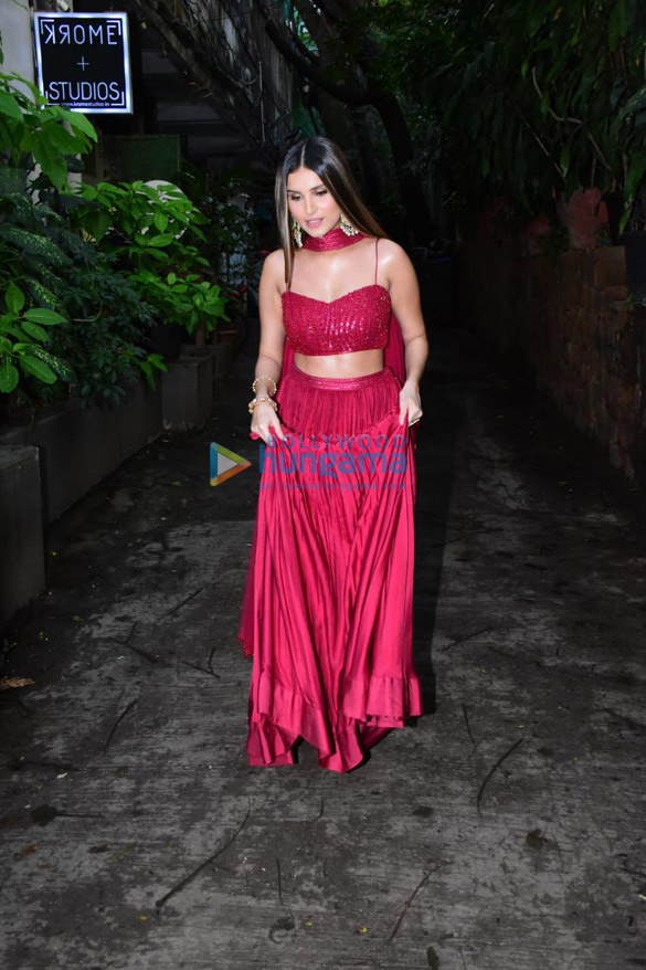 photos tara sutaria snapped at aza store in bandra 3