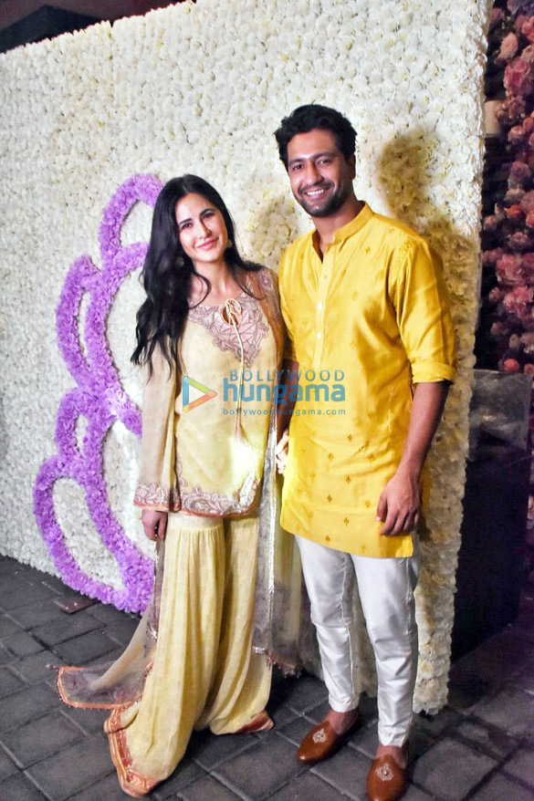 photos vicky kaushal katrina kaif sohail khan and others snapped at arpita khans home on the occasion of ganesh chaturthi2 1