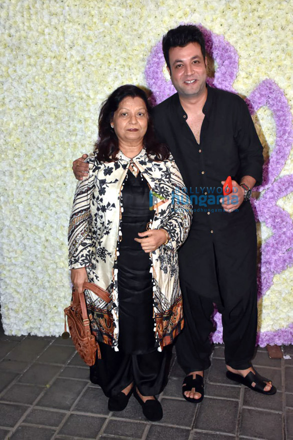 photos vicky kaushal katrina kaif sohail khan and others snapped at arpita khans home on the occasion of ganesh chaturthi3 2