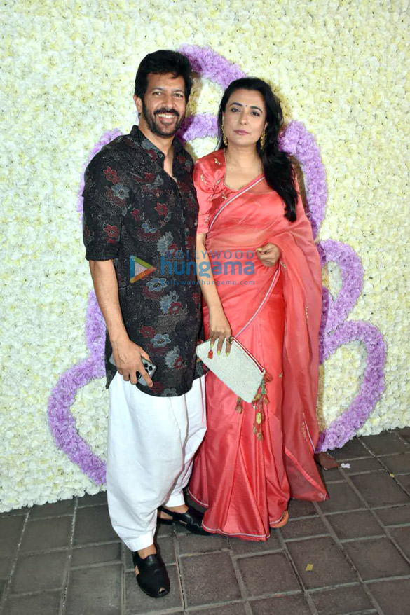 photos vicky kaushal katrina kaif sohail khan and others snapped at arpita khans home on the occasion of ganesh chaturthi4