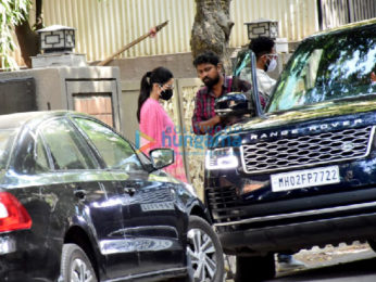 Photos: Vicky Kaushal and Katrina Kaif snapped at a clinic