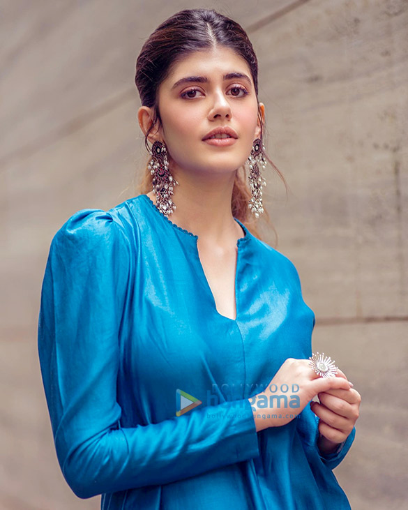 sanjana sanghi 1 80