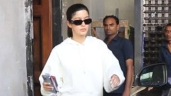 Shanaya Kapoor spotted with mom Maheep Kapoor