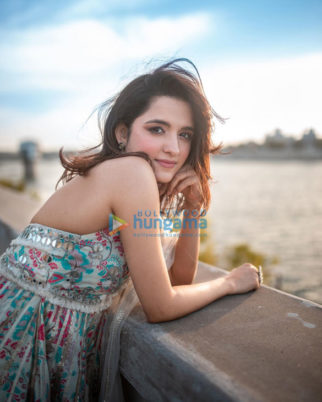 Celebrity Photos of Shirley Setia