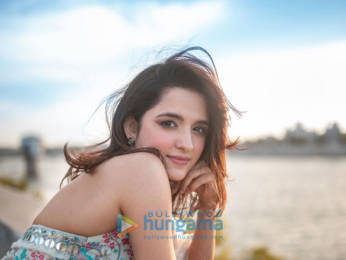 Celebrity Photos of Shirley Setia