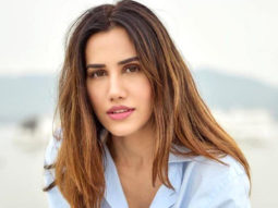 Sonnalli Seygall being goofy with her friends