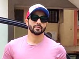 Varun Dhawan looks handsome as always in pink tshirt