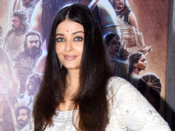 Aishwarya Rai poses for paps with Ponniyin Selvan: I poster