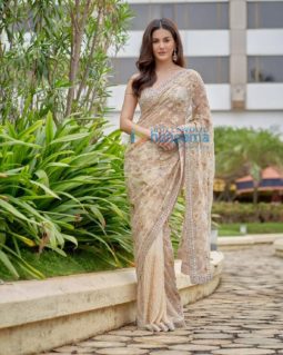 Celeb Photos Of Amyra Dastur
