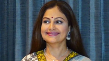 Ayesha Jhulka poses for paps in a blue saree