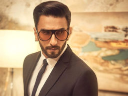 Fans take over red carpet as SIIMA Awards 2022 turned chaotic; Ranveer Singh gets hit accidentally