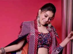 Hansika Motwani sneaks in some tast food amid photoshoot
