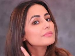 Hina Khan sawys her smooth silky hair