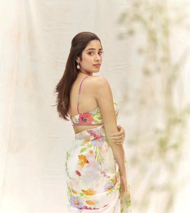 Janhvi Kapoor looks drop-dead gorgeous in white floral chiffon saree worth Rs.21K