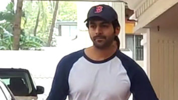 Kartik Aaryan poses for a selfie with fans