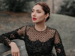 Mahira Khan greets her fans in Canada