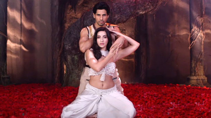 Manike: Thank God | Nora Fatehi, Sidharth Malhotra Manike: Thank God | Nora Fatehi, Sidharth Malhotra
