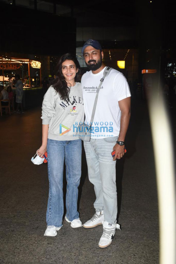 photos aadar jain tara sutaria kriti kharbanda and others snapped at the airport 1446 4