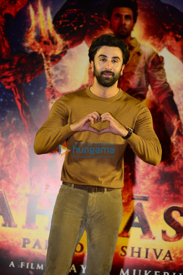 photos alia bhatt ranbir kapoor and ayan mukerji promote brahmastra in delhi 9