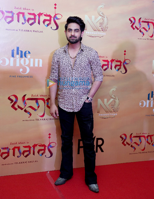 photos cast of banaras attend the trailer launch of their film in bengaluru 1 2