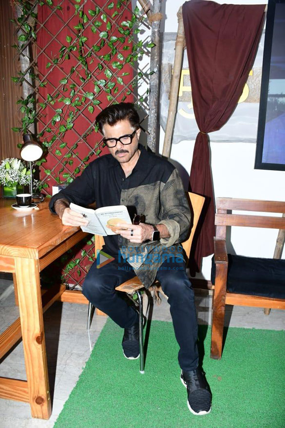 Photos: Celebs attend late Hemendra Bhatia’s prayer meet Photos: Celebs attend late Hemendra Bhatia’s prayer meet