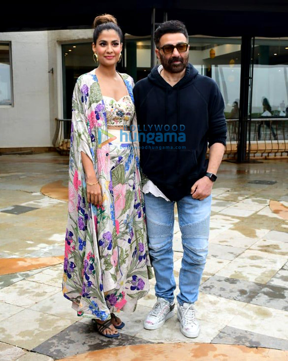 photos dulquer salmaan pooja bhatt shreya dhanwanthary and sunny deol snapped at chup promotions 2