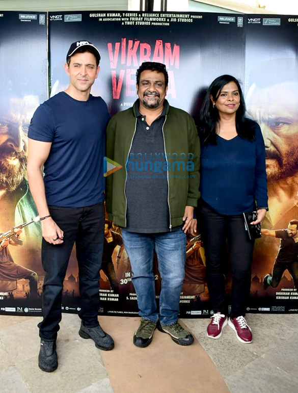 photos hrithik roshan snapped promoting vikram vedha 1