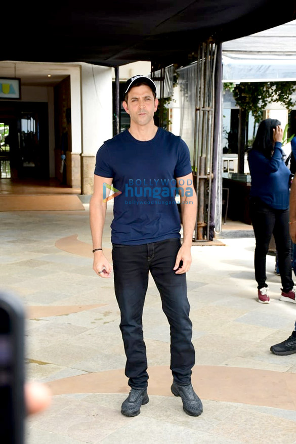 photos hrithik roshan snapped promoting vikram vedha 2