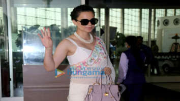 Photos: Kangana Ranaut, Pooja Hegde, Richa Chadha, Ali Fazal and others snapped at the airport