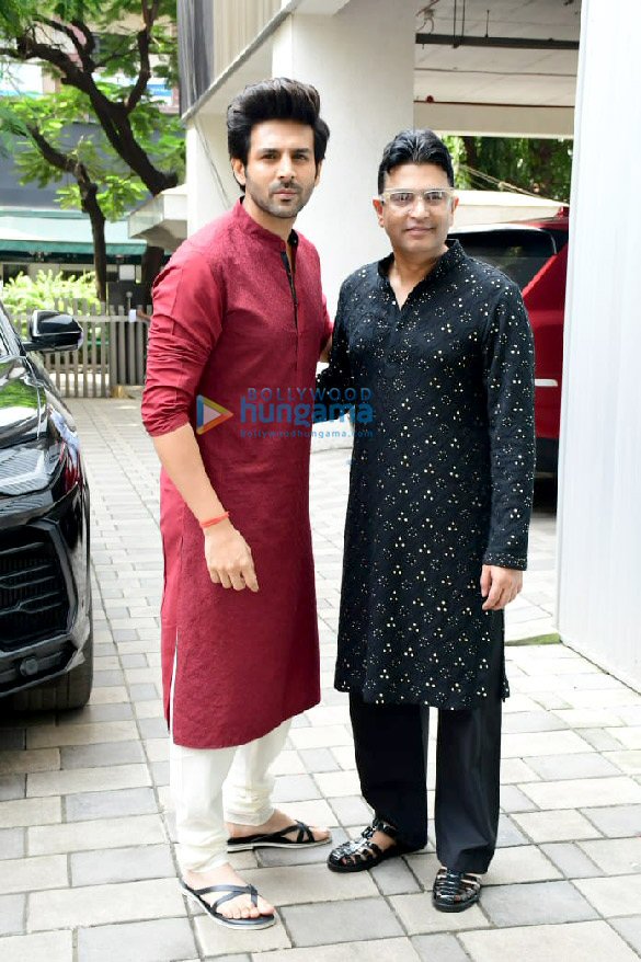 photos kartik aaryan and bhushan kumar snapped at t series ganpati darshan 1